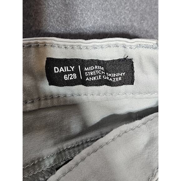 Buffalo Jeans Womens 6/28 Gray Mid Rise Stretch Skinny Ankle Grazer - Picture 4 of 10